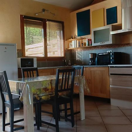 Chalet 2 Chambres En Savoie Pour 1 A 4 Personnes Gerbaix Eksteriør billede